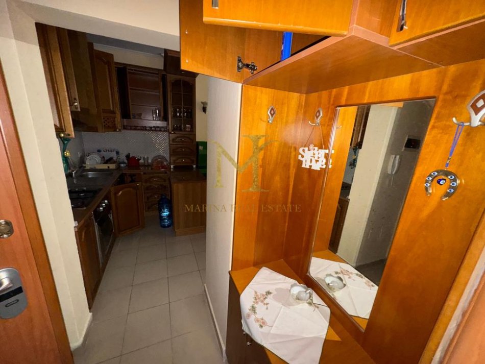 Durres, jepet me qera garsonier 1+1 Kati 2, 45 m² 200 € (plazh hekurudha,durres)