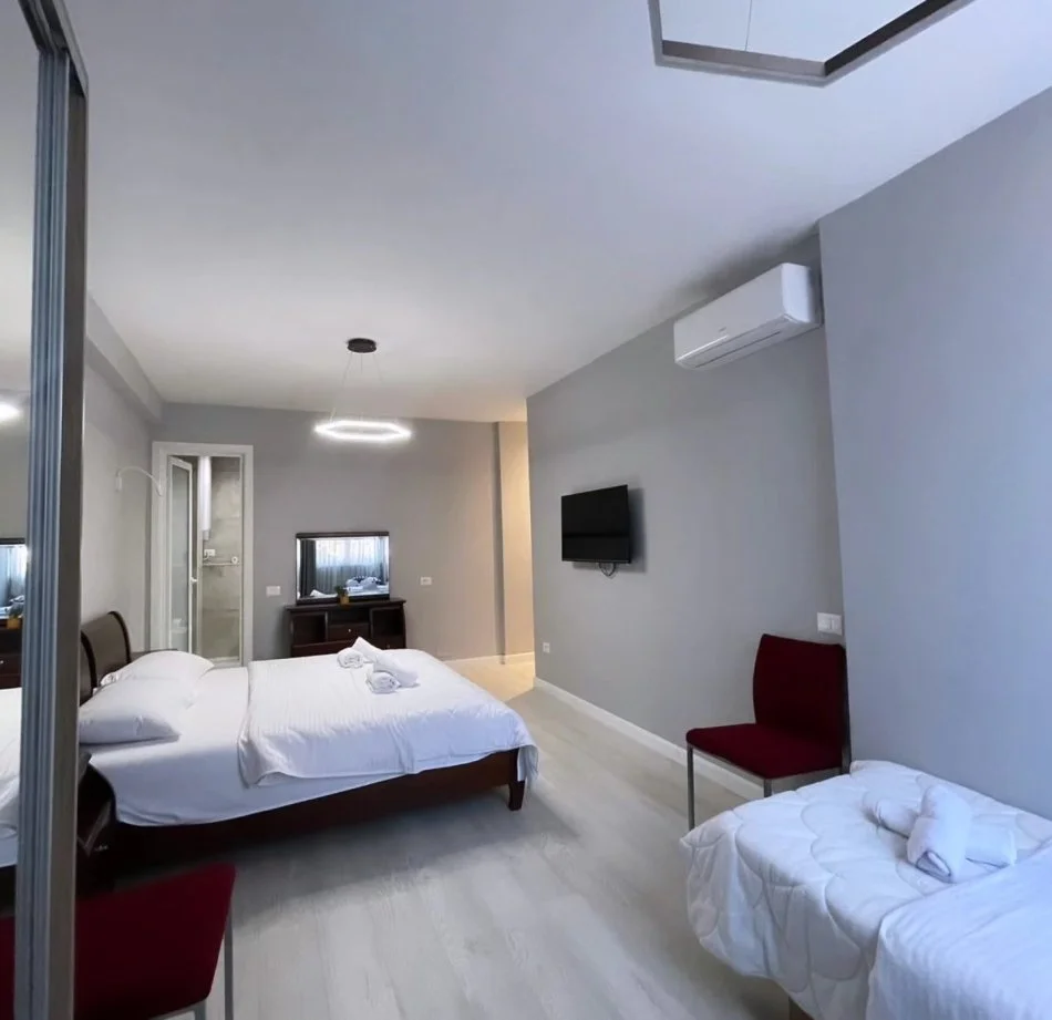 Tirane, shitet apartament 2+1 , 112 m² 279.000 € (rruga barrikadave)