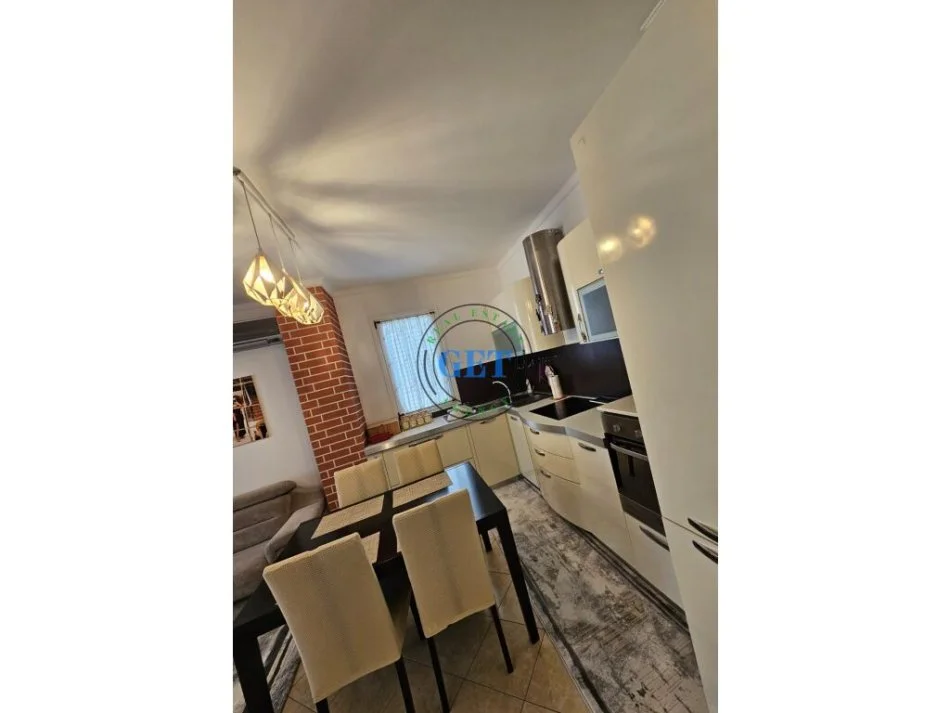 Durres, shitet apartament 2+1+Ballkon Kati 4, 85 m² 170.000 € (Lagjia nr.6,Durres)