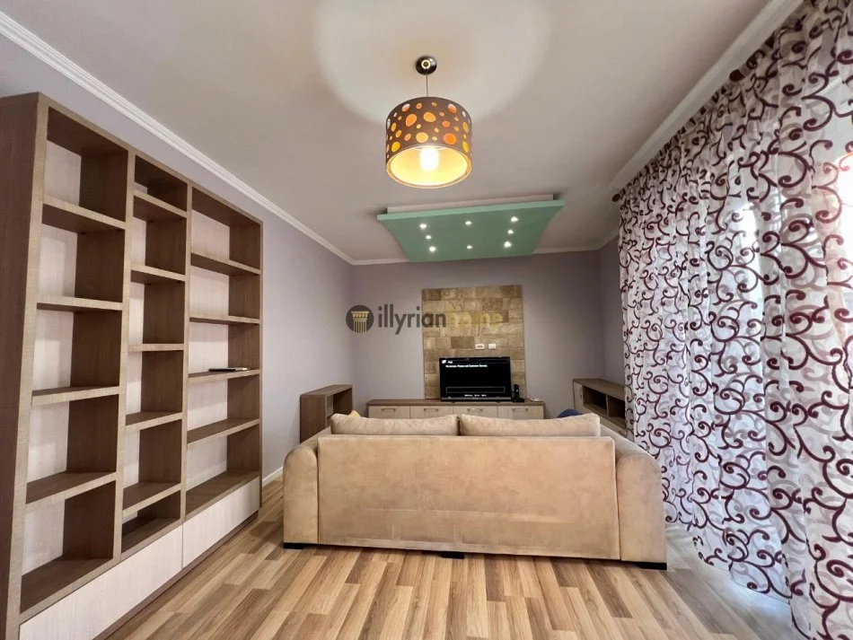 Tirane, jepet me qera apartament 1+1 Kati 6, 76 m² 700 € ("Pazari i Ri", Tiranë)