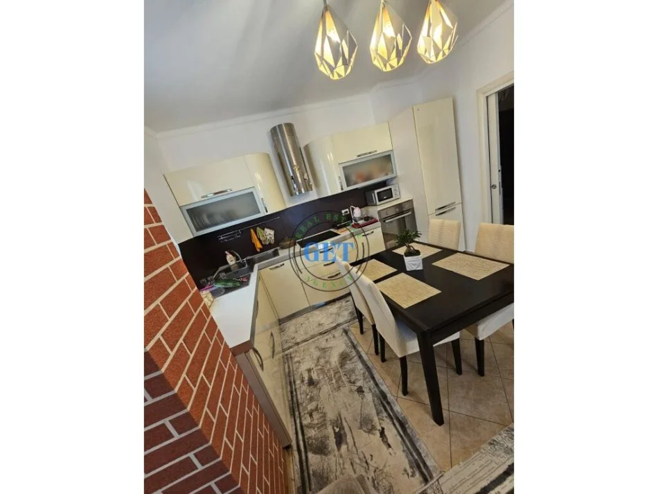 Durres, shitet apartament 2+1+Ballkon Kati 4, 85 m² 170.000 € (Lagjia nr.6,Durres)