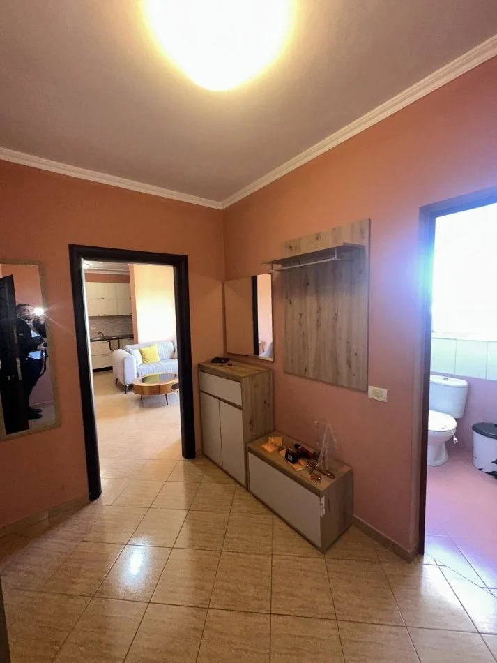 Durres, jepet me qera apartament 1+1+Ballkon Kati 9, 300 € (SOTIR NOKA)