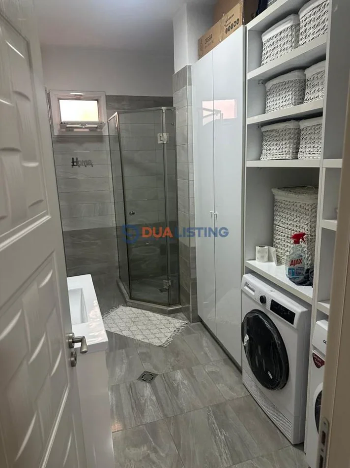 Tirane, jepet me qera apartament 2+1 , 87 m² 700 € 