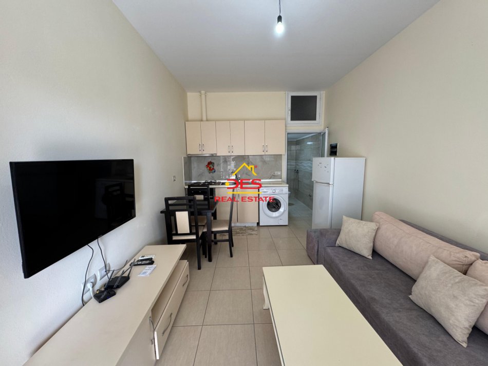 Vlore, jepet me qera apartament 1+1 Kati 0, 65 m² 250 € (Rruga Çamëria)