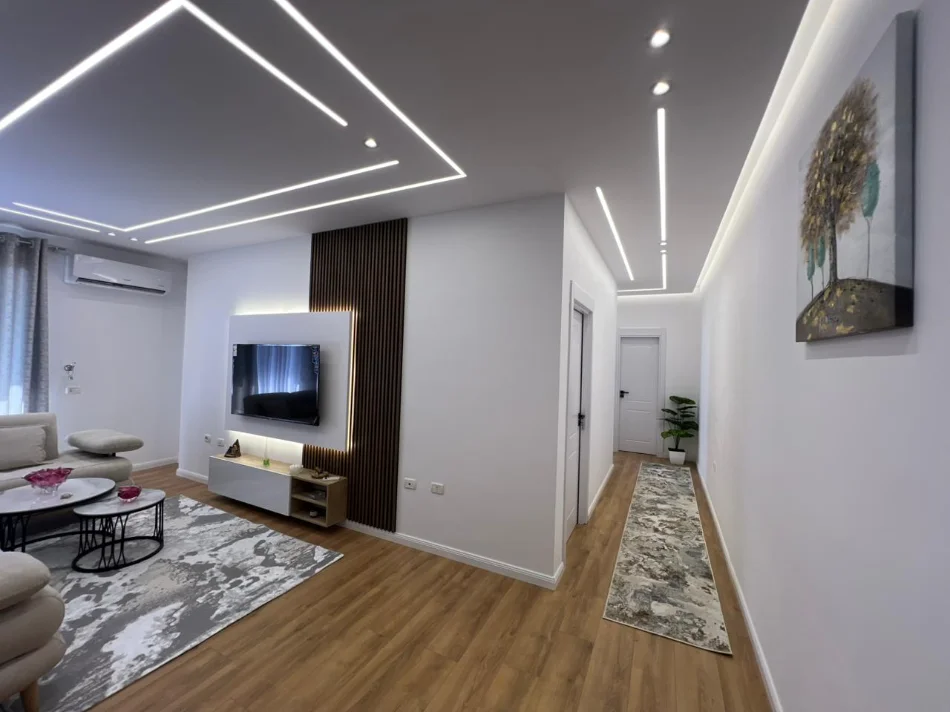 Tirane, shitet apartament 2+1+Ballkon Kati 3, 90 m² 158.000 € (Rruga Besim Alla)