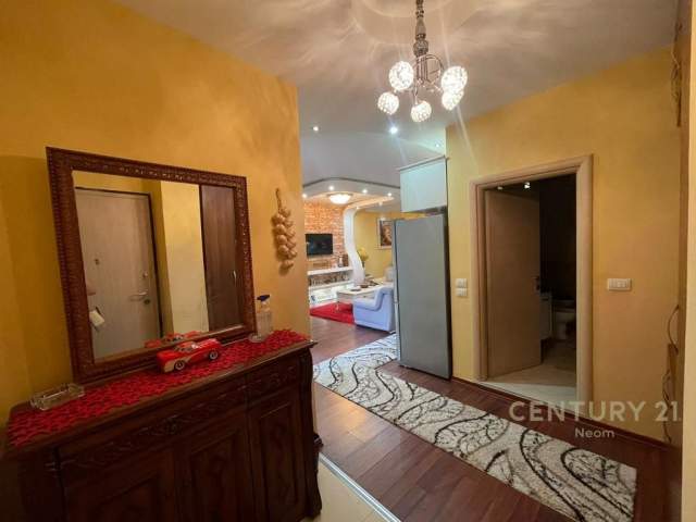 Tirane, shitet apartament 2+1 Kati 1, 109 m² 185.000 Euro (Rruga Peti)