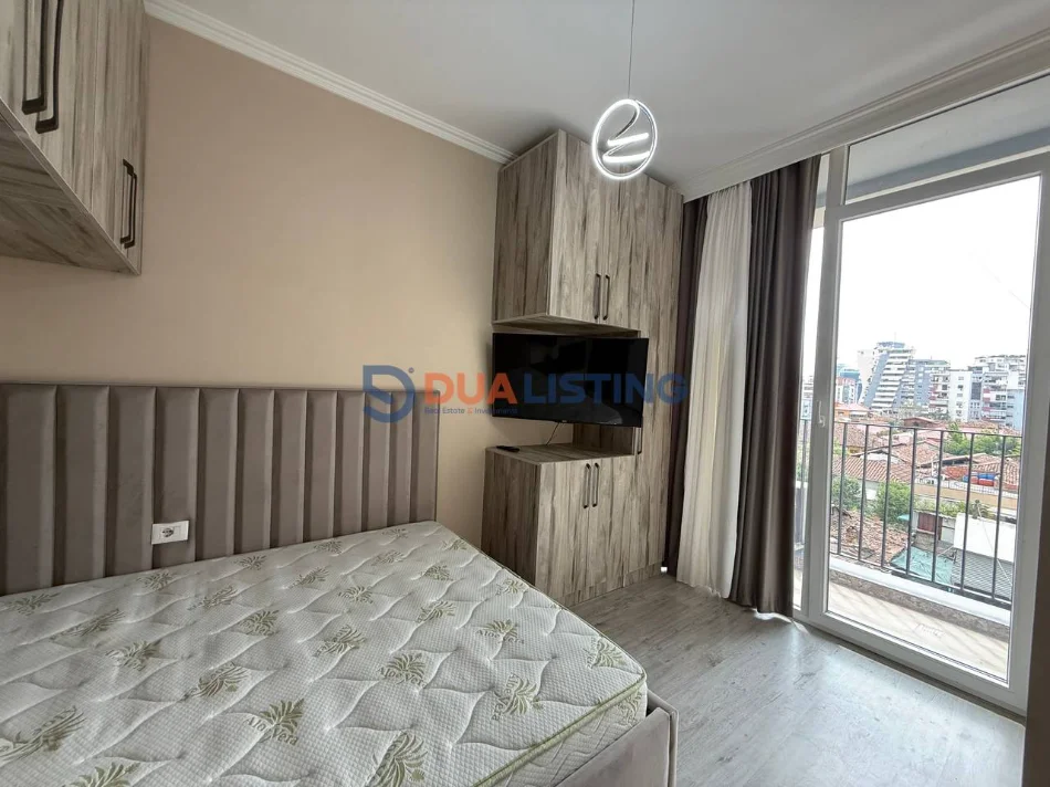 Tirane, jepet me qera apartament 1+1 , 55 m² 600 € (Rruga 4 Deshmoret)