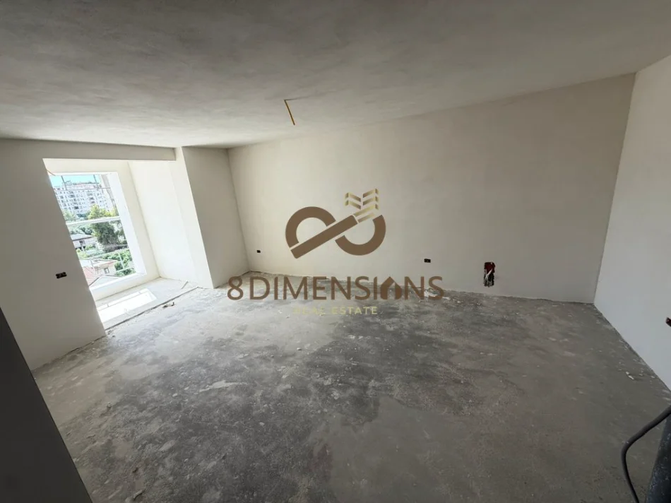 Tirane, shitet apartament 1+1+Ballkon Kati 8, 87 m² 135,532 € (astir)