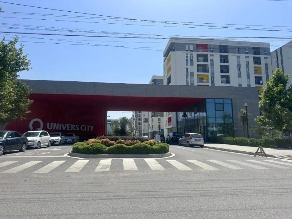 Tirane, shitet apartament 3 +1+2 +Ballkon Kati 4, 117 m² 108.800 € (Univers City)