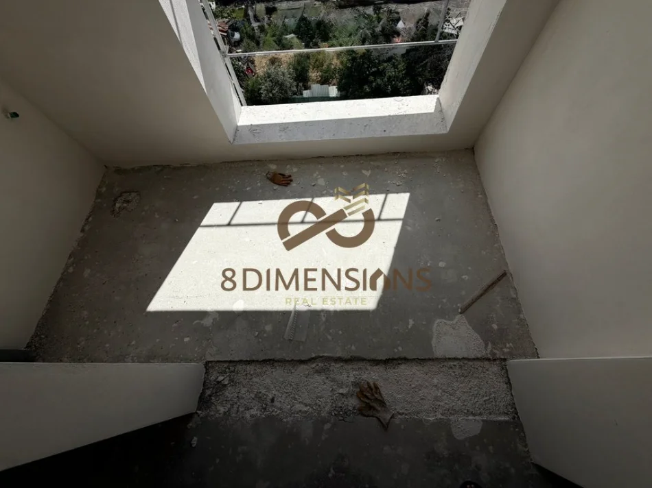 Tirane, shitet apartament 1+1+Ballkon Kati 8, 87 m² 135,532 € (astir)