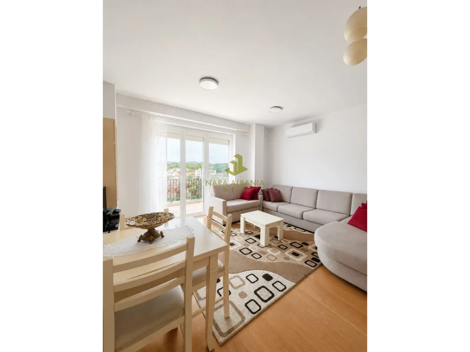 Tirane, jepet me qera 2+1 , 