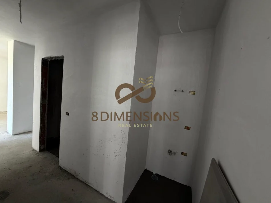 Tirane, shitet apartament 2+1+Ballkon Kati 4, 90 m² 120.175 € (paskuqan)