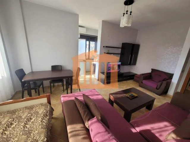 Durres, jepet me qera apartament 1+1+BLK Kati 6, 67 m² 300 Euro