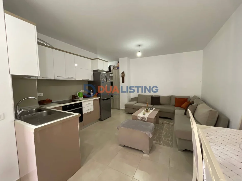 Tirane, jepet me qera apartament 1+1+Ballkon Kati 7, 68 m² 550 € (Kompleksi Magnet)