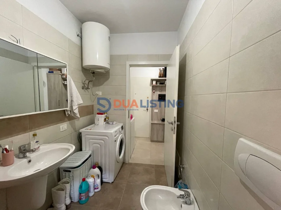 Tirane, jepet me qera apartament 1+1+Ballkon Kati 7, 68 m² 550 € (Kompleksi Magnet)