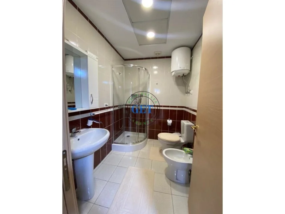 Durres, shitet apartament 2+1 Kati 6, 150.000 €
