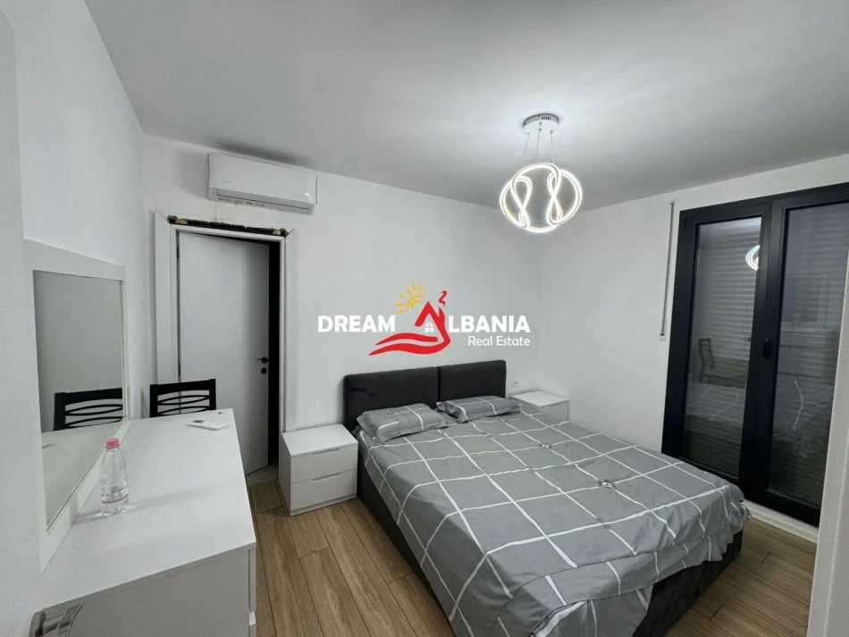 Tirane, jepet me qera apartament 2+1 , 95 m² 650 € (Kompleksi Zirkon)