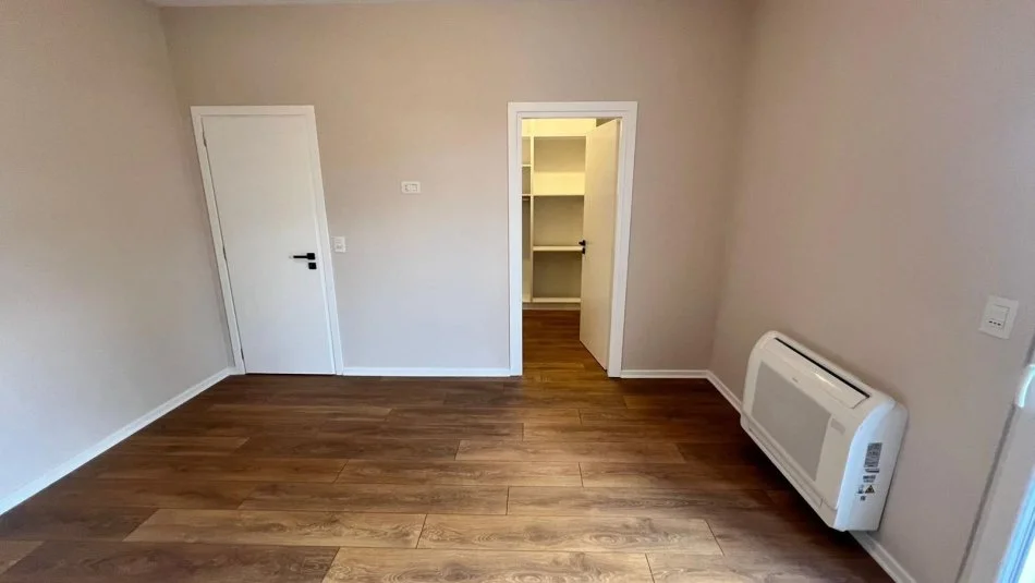 Tirane, jepet me qera apartament 2+1 Kati 2, 1 m² 550 € (Sauk)