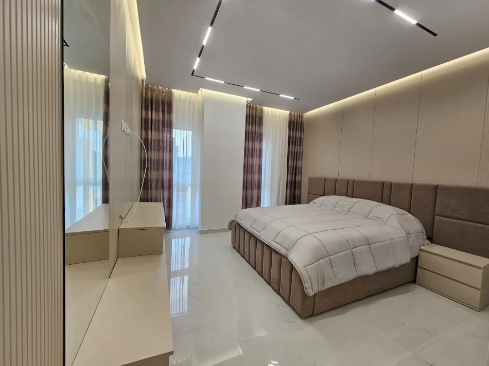 Tirane, jepet me qera apartament 2+1 Kati 6, 82 m² 900 € (Zogu I Zi)