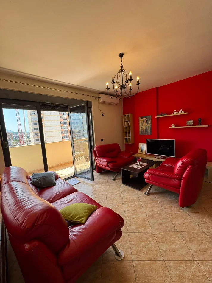 Tirane, jepet me qera apartament 2+1 Kati 9, 97 m² 700 € (9 Katëshet)