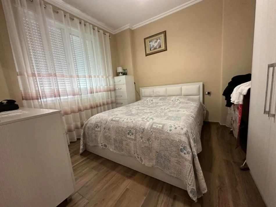 Tirane, shitet apartament 2+1 Kati 6, 102 m² 140.000 € (Unaze e Re)