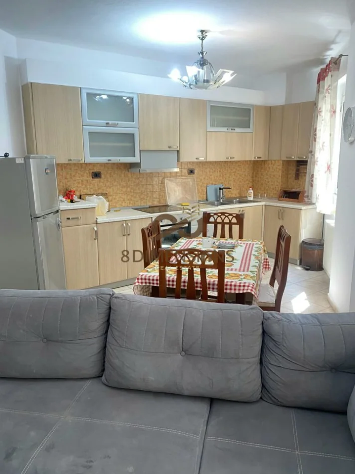 jepet me qera apartament Kati 2, 120 m² 1.000 € (garda)