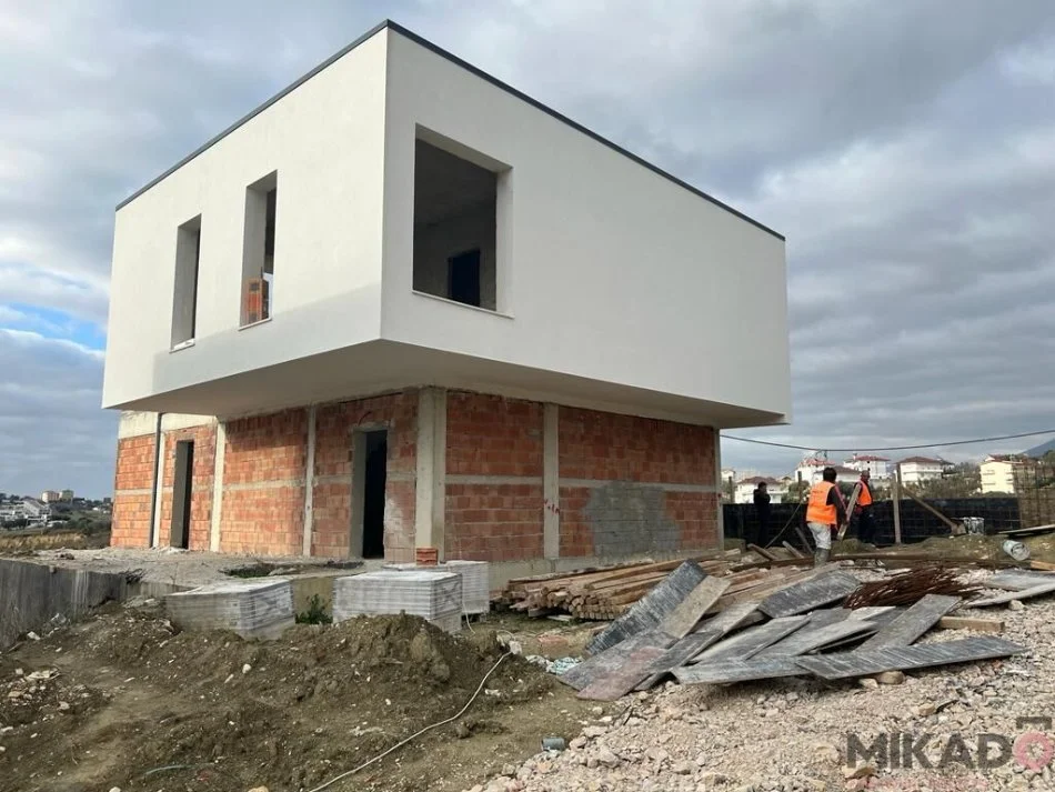 Shitet Vile tek Lakeside Residence, Farke!