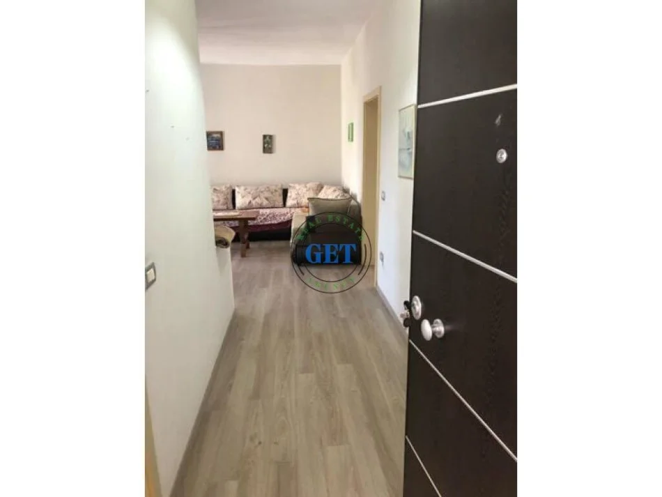 Durres, jepet me qera apartament 1+1 Kati 2, 70 m² 320 € (Prane Shkolles " Marie Kaculini" , Durres)