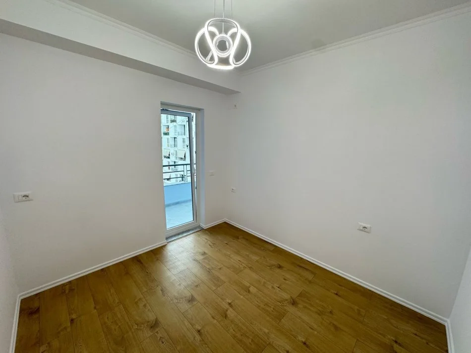 Tirane, shitet apartament 1+1+Ballkon Kati 4, 60 m² 93.000 € (Foto Xhavella)