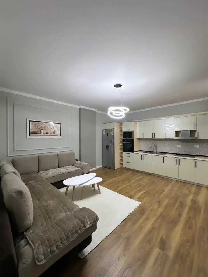 Tirane, shitet apartament 2+1 , 90 m² 143.000 € 