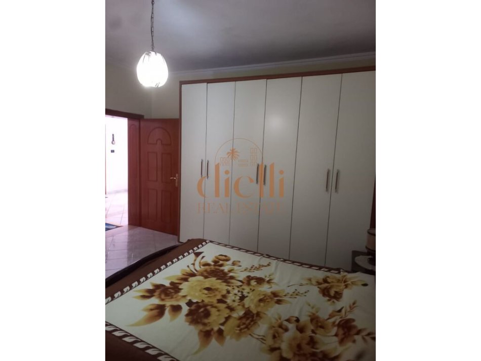 Tirane, jepet me qera apartament 2+1, Rruga e Elbasanit-Sofra e Ariut, 420 €