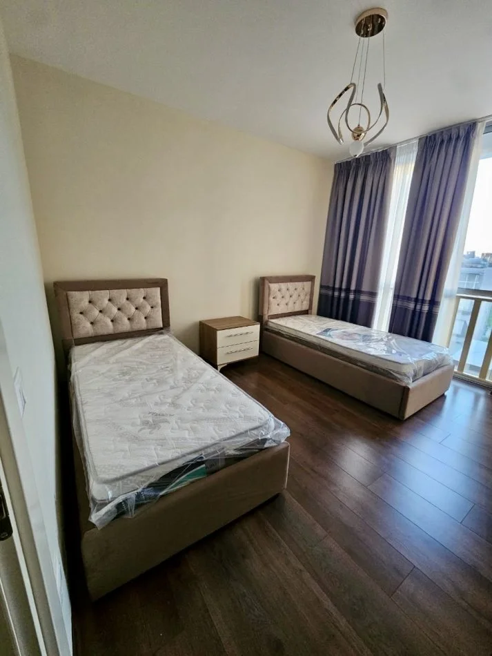 Tirane, jepet me qera apartament 2+1 Kati 3, 87 m² 700 € (Petro Nini Liarasi)