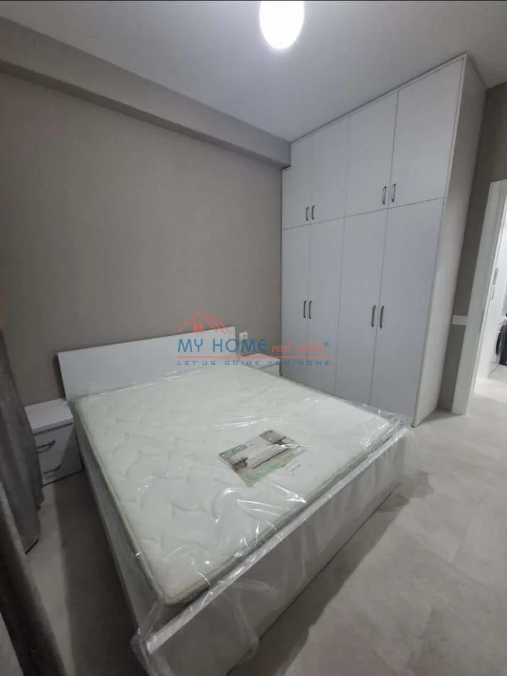 Tirane, jepet me qera apartament 1+1+Ballkon Kati 6, 61 m² 600 € (Rruga Bedri Karapica)