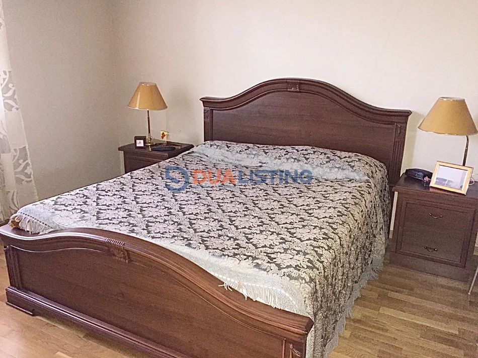 Tirane, jepet me qera apartament 3+1 , 600 € 