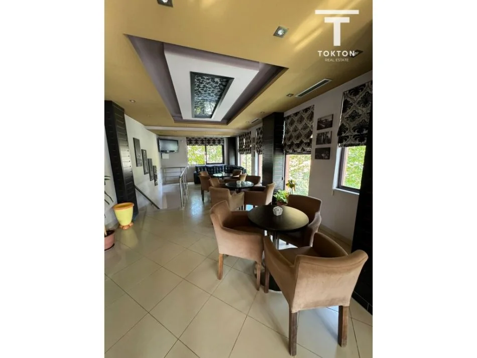 Tirane, shes ambjent biznesi Kati 1, 134 m² 335.000 € (kinostudio)