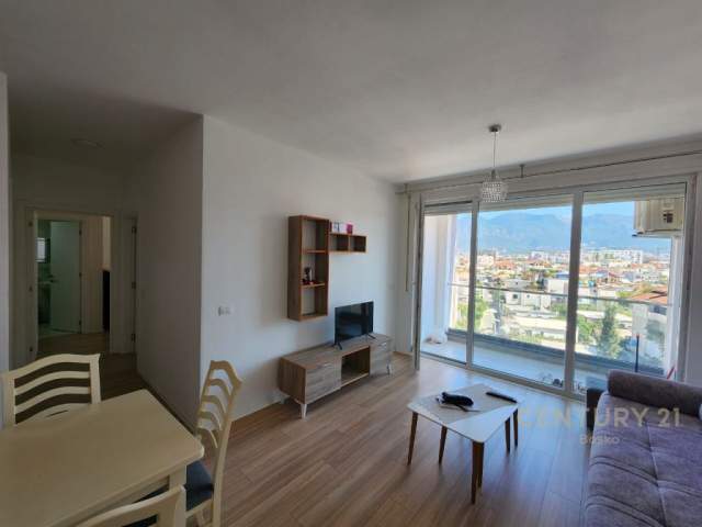 Tirane, jap me qera apartament 2+1 Kati 7, 81 m² 500 Euro (Don Bosco)
