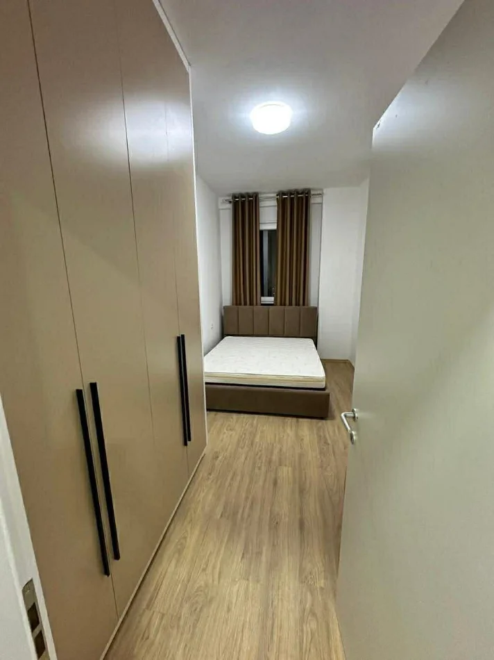 Tirane, jepet me qera apartament 2+1 Kati 9, 700 € (5 Maji)