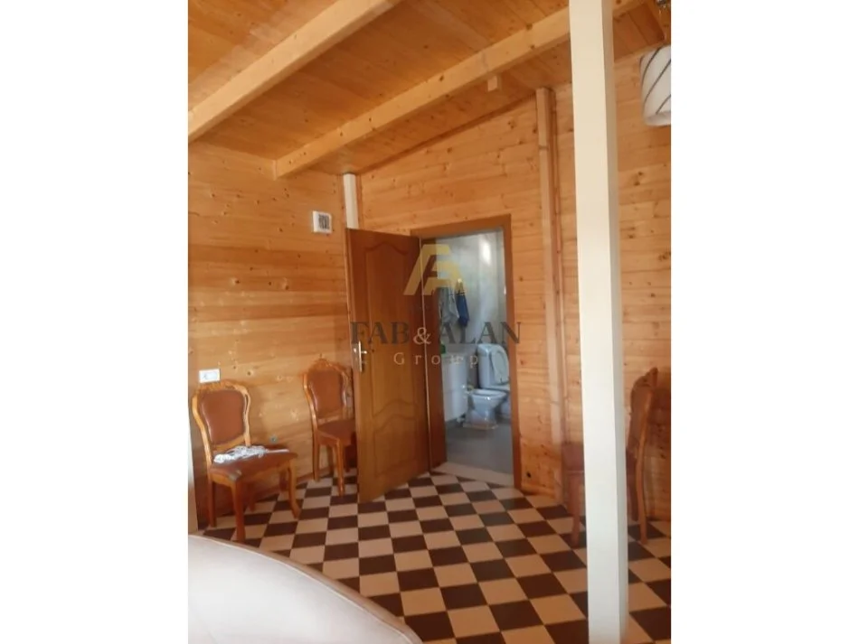 Tirane, shitet ferme+shtepi druri e investuar , 14.500 m² 870.000 € (GURRE E MADHE)