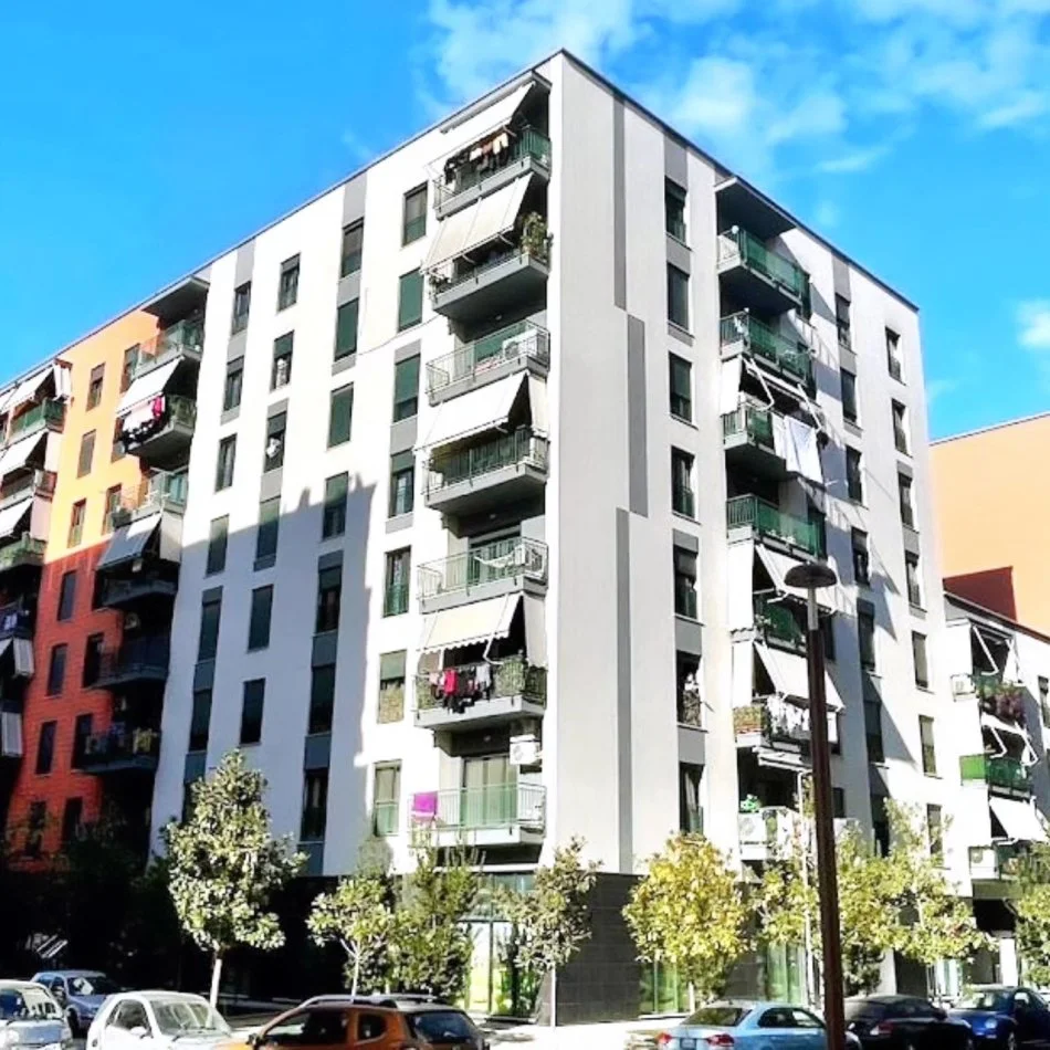 Tirane, shitet apartament 1+1 , 74 m² 153.000 € (fusha aviacionit)