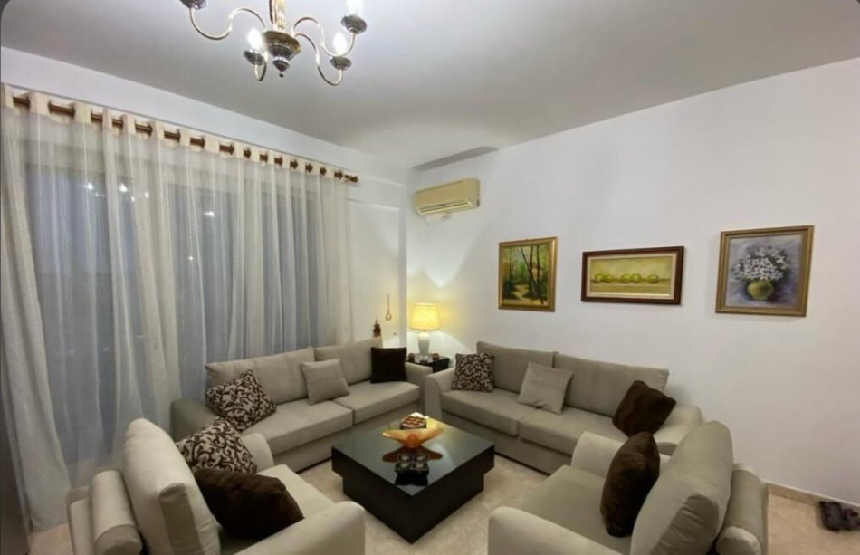Tirane, jepet me qera apartament 1+1 Kati 8, 75 m² 550 € (don bosko)