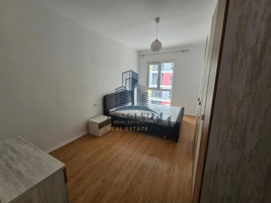 Tirane, jepet me qera apartament 2+1 Kati 4, 74 m² 450 € (univers city)