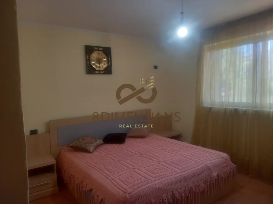 Tirane, jepet me qera apartament 2+1+Ballkon Kati 2, 90 m² 600 € (21 dhjetori)