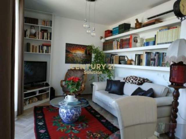 Tirane, shitet apartament 1+1+BLK Kati 3, 109 m² 80.000 Euro (Kombinat)