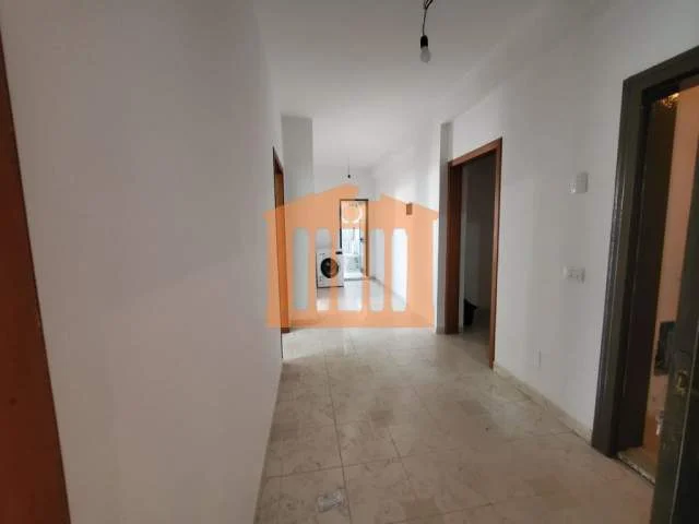 Durres, jepet me qera apartament 2+1+A+BLK Kati 2, 95 m² 300 Euro