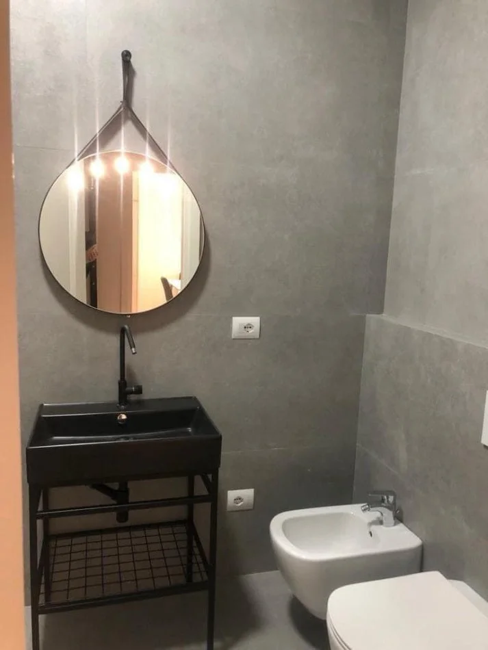 Tirane, jepet me qera apartament 1+1+Aneks Kati 8, 67 m² 550 € 