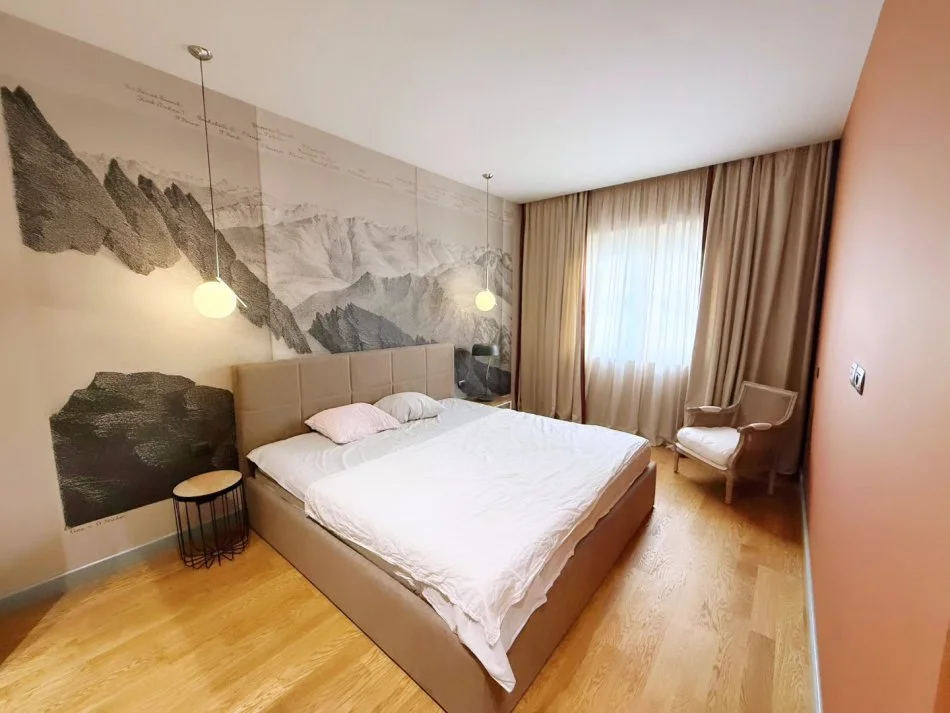 Tirane, shitet apartament 2+1 , 125 m² 184.000 € 