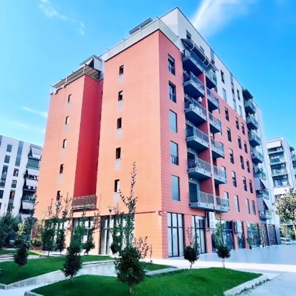 Tirane, shitet apartament 1+1 , 74 m² 153.000 € (fusha aviacionit)