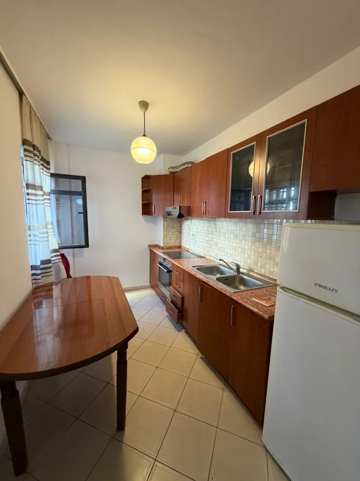 Tirane, shitet apartament 2+1+Ballkon Kati 2, 95 m² 115.000 € (Casa Italia Shitet Apartament 2+1+2 Ballkone Me Hipoteke)