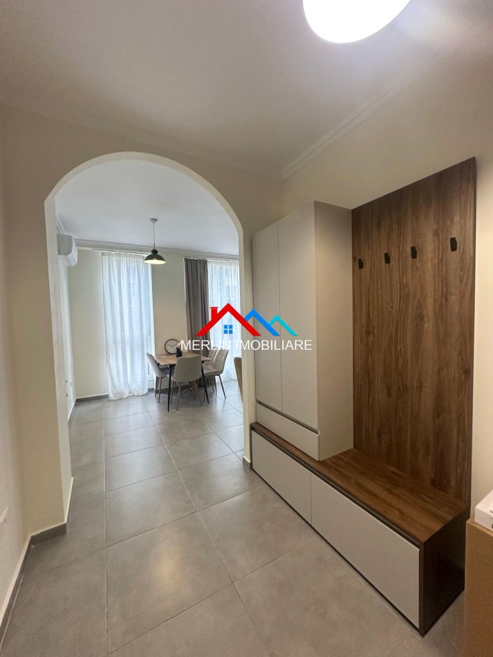 Tirane, jepet me qera apartament 1+1+Ballkon Kati 1, 70 m² 650 € (BULEVARDI I RI)