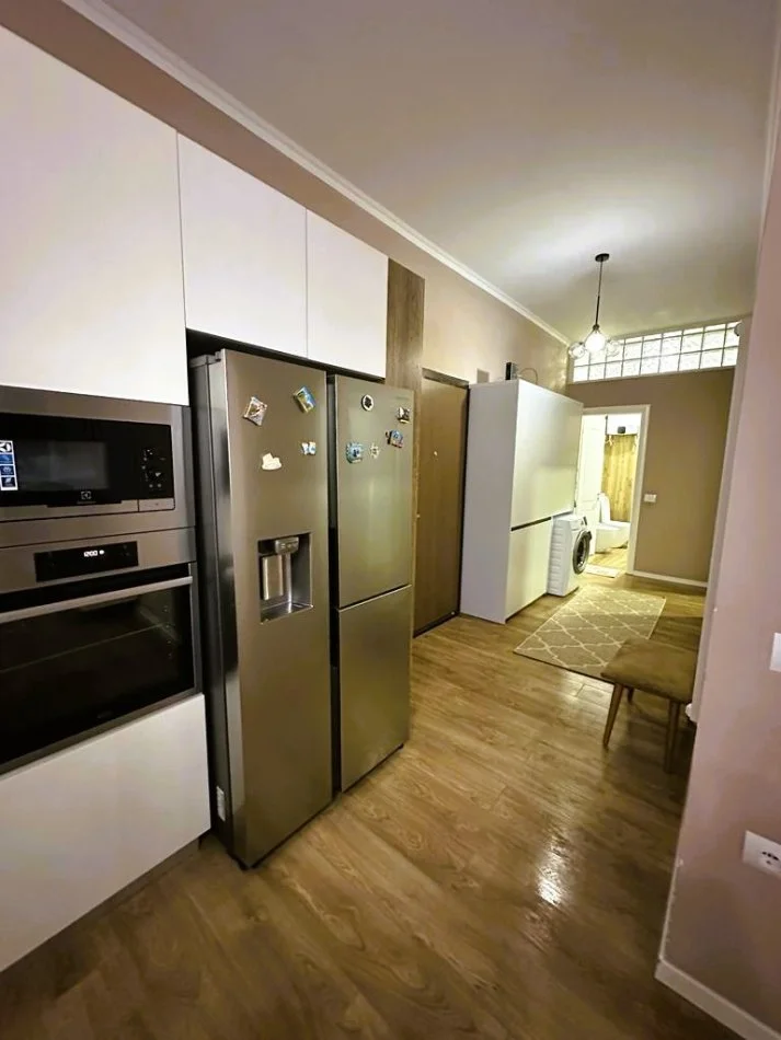 Tirane, shitet apartament 2+1 , 100 m² (kopshti zoologjik)